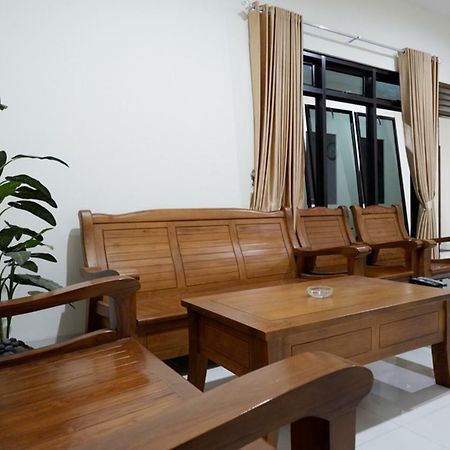Hotel RedDoorz near Living Plaza Purwokerto Zewnętrze zdjęcie