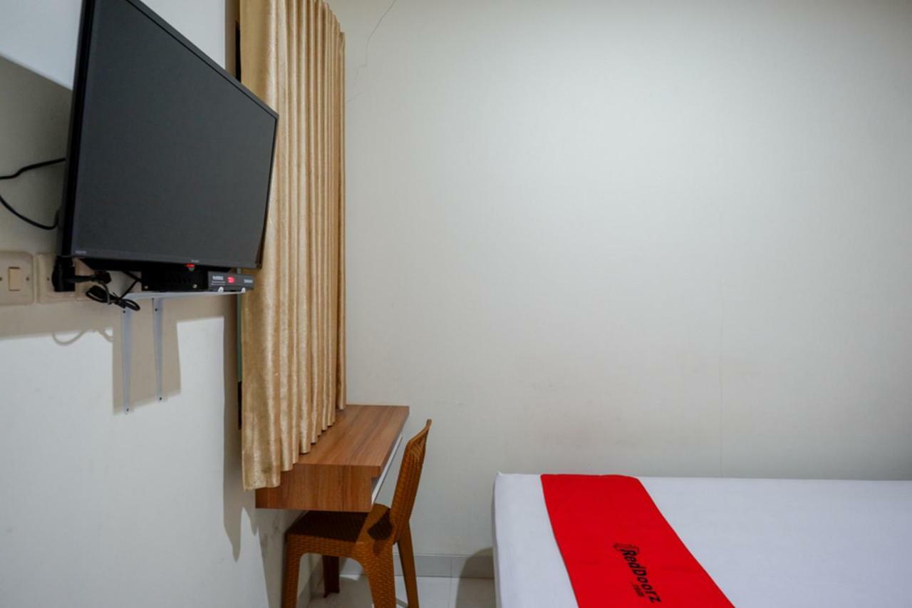 Hotel RedDoorz near Living Plaza Purwokerto Zewnętrze zdjęcie